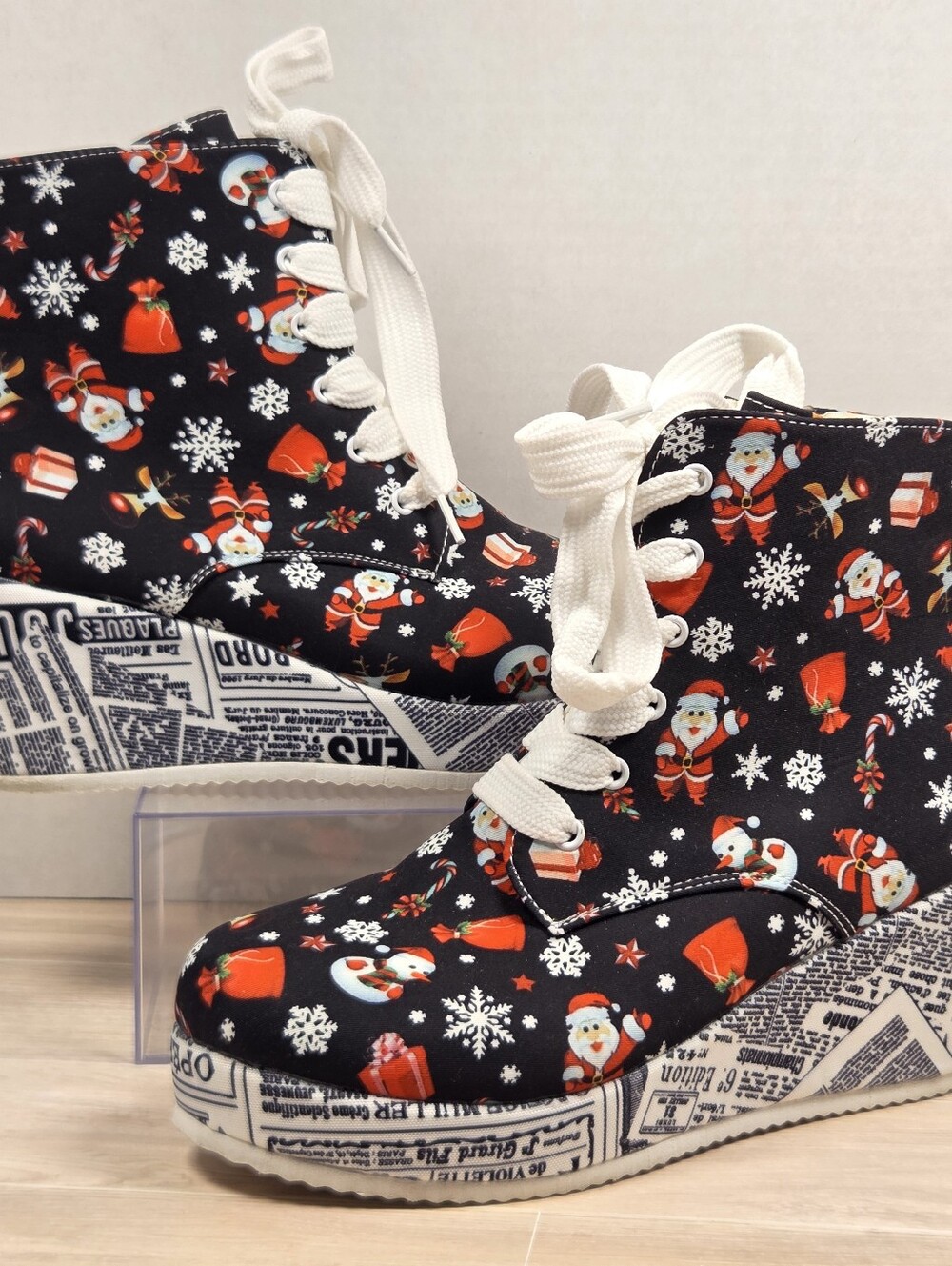 Woman's Christmas Wedge Shoes Size 8